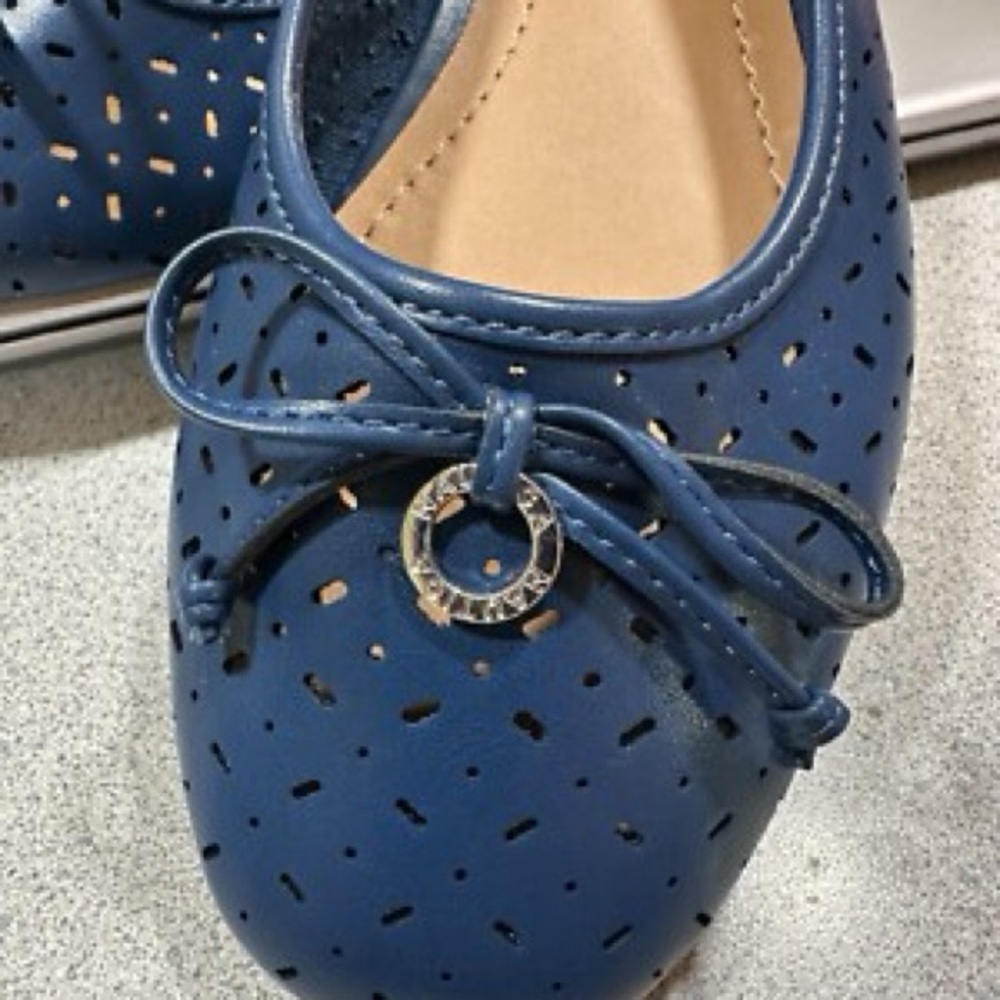 Nautica Blue Perforated Loafers with Bow - Picture 2 of 4
